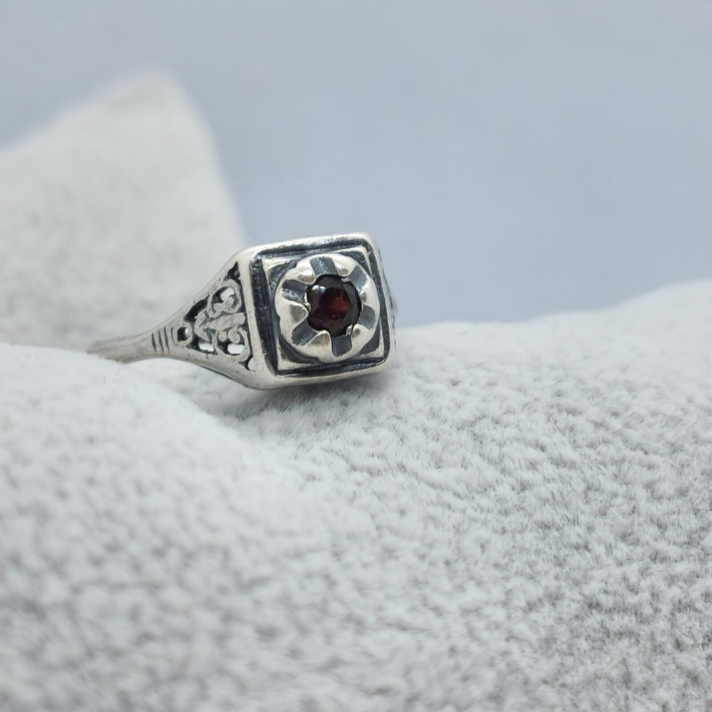Size 5.25Vintage Joe Espisito Blood Red Garnet Filigree Sterling Silver 925 Ring